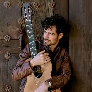 Pablo Sainz-Villegas, guitar
